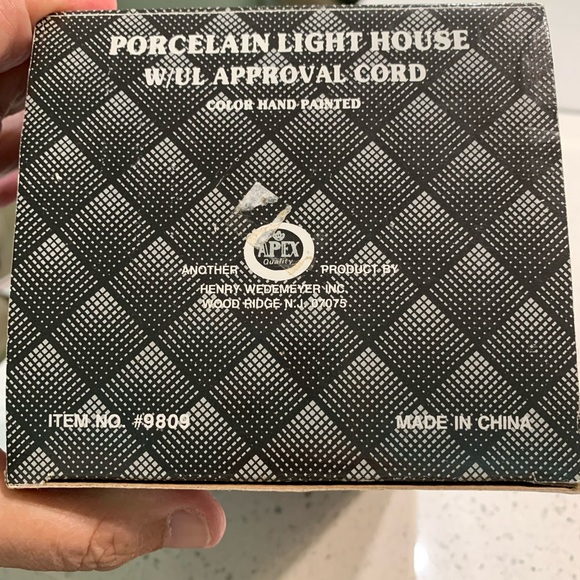 Vintage Porcelain hand painted lighthouse - Picture 3 of 9